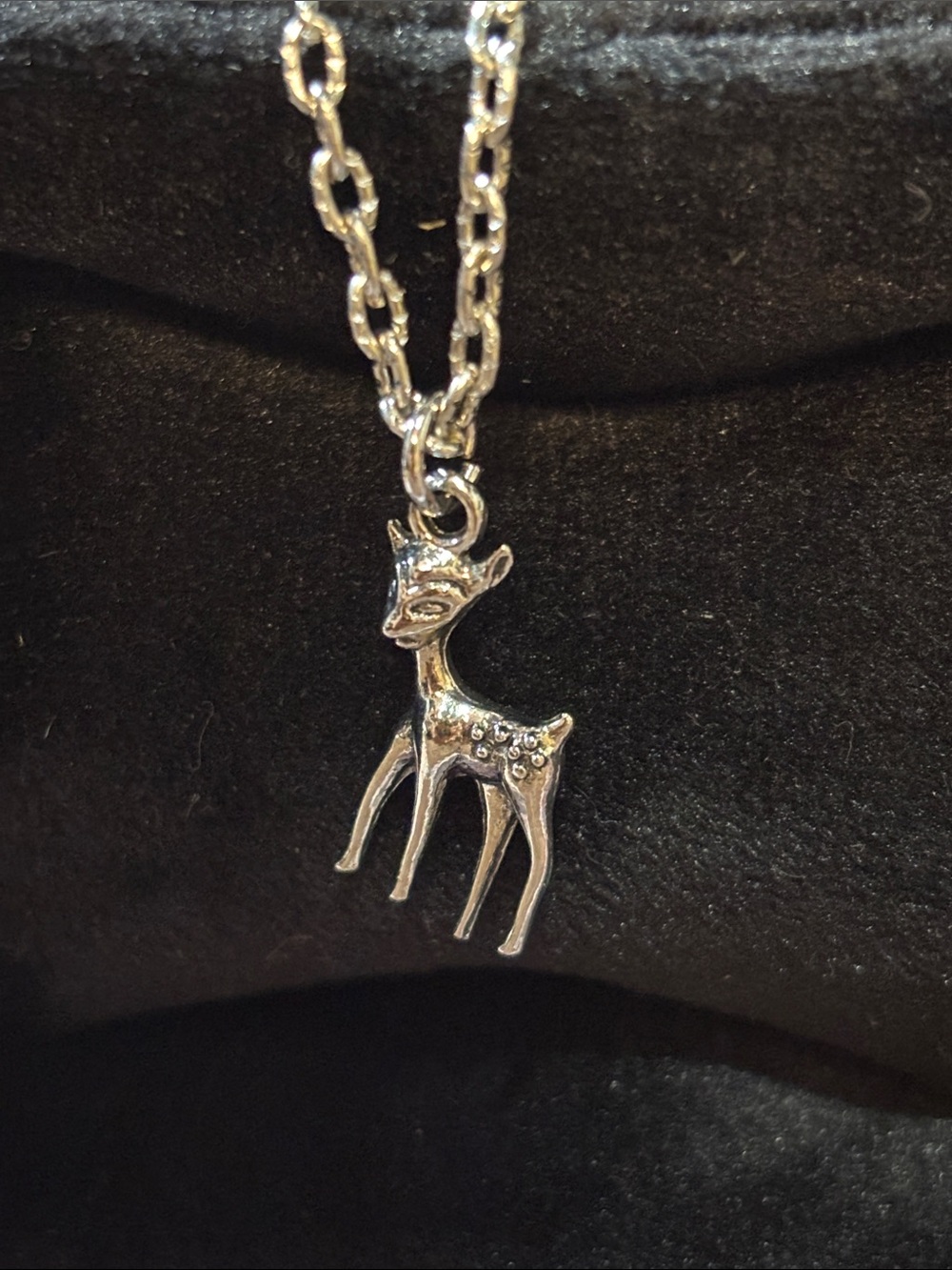 KB  necklace silver tone doe whimsical forest animal fairy dainty pendant
